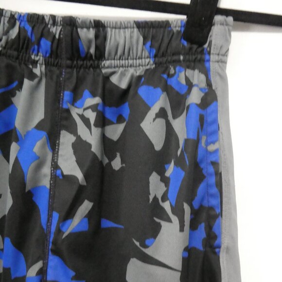 NIKE - Dri-Fit | medium | Camo - Camouflage Sport Shorts - Picture 5 of 15